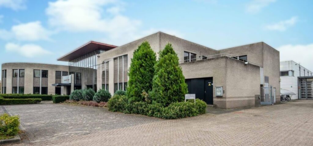 Foto voorkant STG kantoor Eersel